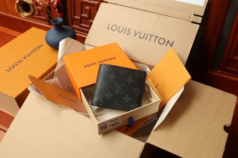 LV Wallets 11